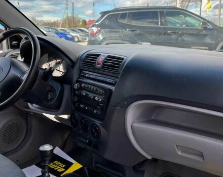 Красный Киа Пиканто, объемом двигателя 1.1 л и пробегом 188 тыс. км за 3700 $, фото 18 на Automoto.ua