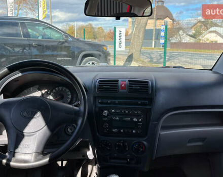 Красный Киа Пиканто, объемом двигателя 1.12 л и пробегом 188 тыс. км за 3700 $, фото 9 на Automoto.ua