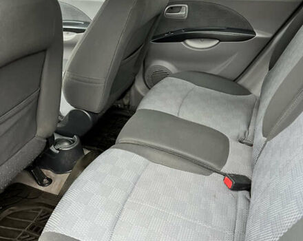 Красный Киа Пиканто, объемом двигателя 1.1 л и пробегом 119 тыс. км за 4999 $, фото 12 на Automoto.ua