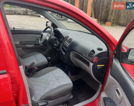 Червоний Кіа Піканто, об'ємом двигуна 1.09 л та пробігом 122 тис. км за 3800 $, фото 6 на Automoto.ua