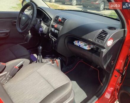 Киа Пиканто 2009 в Хмельницком на Automoto.ua Красный Киа Пиканто, объемом двигателя 1.1 л и пробегом 169 тыс. км за 4600 $, фото 18 на Automoto.ua
