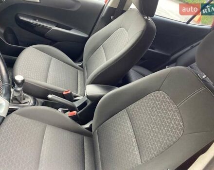 Красный Киа Пиканто, объемом двигателя 1 л и пробегом 30 тыс. км за 9500 $, фото 26 на Automoto.ua