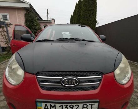 Красный Киа Пиканто, объемом двигателя 1.1 л и пробегом 200 тыс. км за 4500 $, фото 1 на Automoto.ua