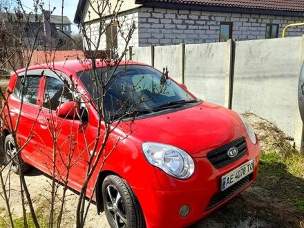 Кіа Піканто 2008 у Павлограде на Automoto.ua Червоний Кіа Піканто, об'ємом двигуна 1.1 л та пробігом 214 тис. км за 4500 $, фото 1 на Automoto.ua