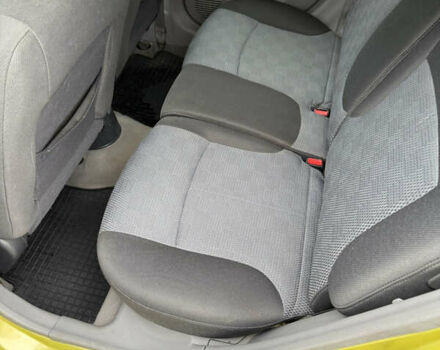 Желтый Киа Пиканто, объемом двигателя 1.1 л и пробегом 134 тыс. км за 5450 $, фото 13 на Automoto.ua