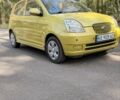 Желтый Киа Пиканто, объемом двигателя 1.1 л и пробегом 153 тыс. км за 4200 $, фото 1 на Automoto.ua