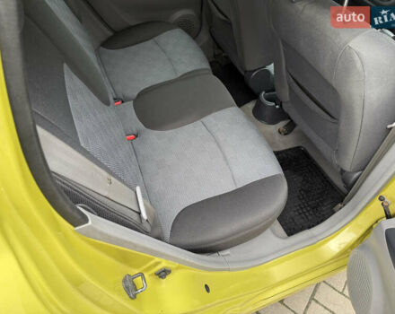 Желтый Киа Пиканто, объемом двигателя 1.1 л и пробегом 134 тыс. км за 5450 $, фото 15 на Automoto.ua