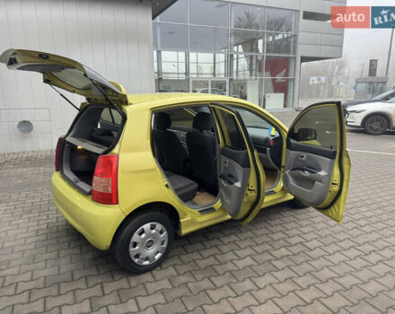 Жовтий Кіа Піканто, об'ємом двигуна 1.1 л та пробігом 120 тис. км за 5100 $, фото 17 на Automoto.ua