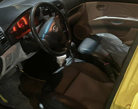 Желтый Киа Пиканто, объемом двигателя 1.09 л и пробегом 190 тыс. км за 4800 $, фото 6 на Automoto.ua