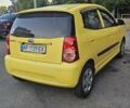Желтый Киа Пиканто, объемом двигателя 1.1 л и пробегом 106 тыс. км за 6500 $, фото 1 на Automoto.ua