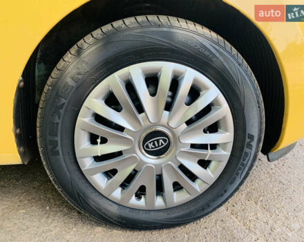 Желтый Киа Пиканто, объемом двигателя 1.25 л и пробегом 119 тыс. км за 7999 $, фото 16 на Automoto.ua