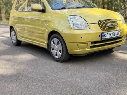 Желтый Киа Пиканто, объемом двигателя 1.1 л и пробегом 153 тыс. км за 4200 $, фото 1 на Automoto.ua