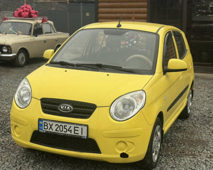 Желтый Киа Пиканто, объемом двигателя 1.1 л и пробегом 101 тыс. км за 5650 $, фото 1 на Automoto.ua