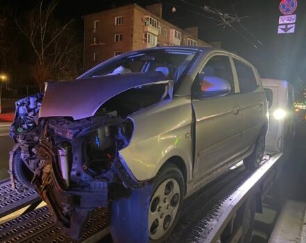 Сірий Кіа Піканто, об'ємом двигуна 0 л та пробігом 110 тис. км за 3333 $, фото 2 на Automoto.ua