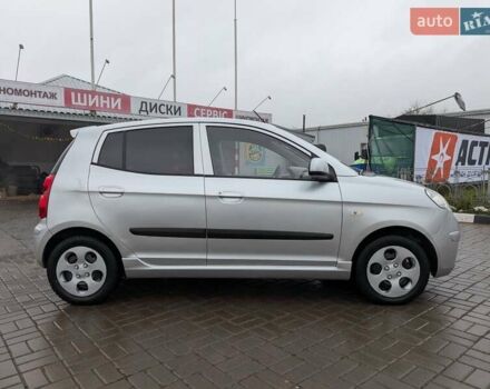 Серый Киа Пиканто, объемом двигателя 1.1 л и пробегом 167 тыс. км за 5600 $, фото 2 на Automoto.ua