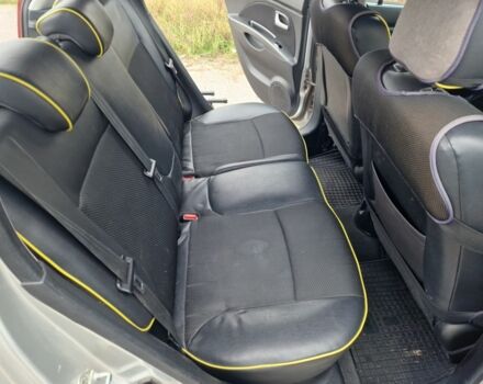 Сірий Кіа Піканто, об'ємом двигуна 0 л та пробігом 128 тис. км за 5500 $, фото 4 на Automoto.ua