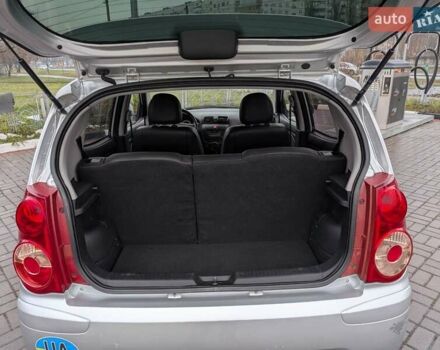 Серый Киа Пиканто, объемом двигателя 1.1 л и пробегом 167 тыс. км за 5600 $, фото 9 на Automoto.ua