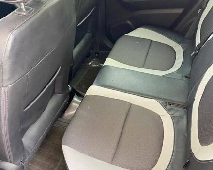 Сірий Кіа Піканто, об'ємом двигуна 1.09 л та пробігом 85 тис. км за 8200 $, фото 10 на Automoto.ua