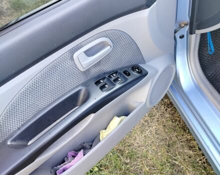 Синій Кіа Піканто, об'ємом двигуна 1.1 л та пробігом 190 тис. км за 5500 $, фото 5 на Automoto.ua