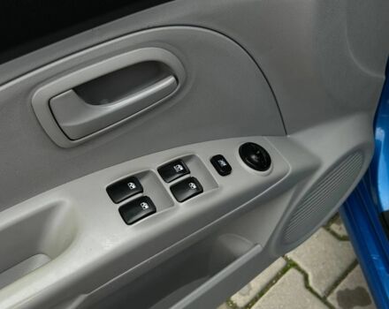 Киа Пиканто 2008 в Кривом Роге на Automoto.ua Синий Киа Пиканто, объемом двигателя 1.1 л и пробегом 110 тыс. км за 5400 $, фото 8 на Automoto.ua