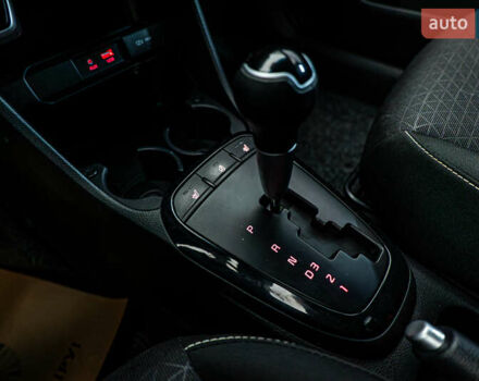 Синий Киа Пиканто, объемом двигателя 1 л и пробегом 52 тыс. км за 15417 $, фото 16 на Automoto.ua