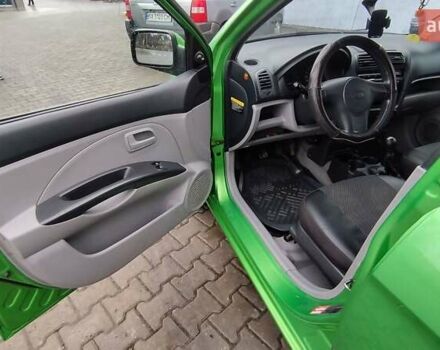 Зеленый Киа Пиканто, объемом двигателя 1.1 л и пробегом 87 тыс. км за 3800 $, фото 2 на Automoto.ua