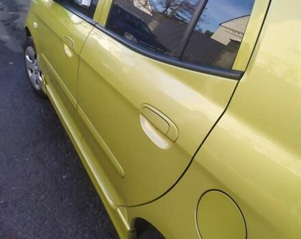 Зеленый Киа Пиканто, объемом двигателя 1.1 л и пробегом 150 тыс. км за 4200 $, фото 3 на Automoto.ua