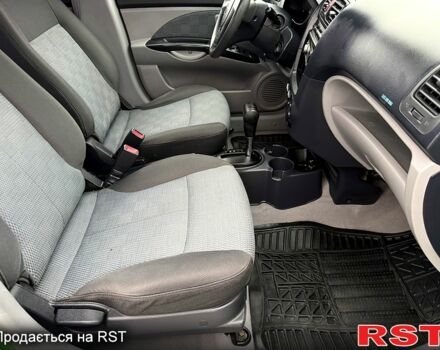 Зелений Кіа Піканто, об'ємом двигуна 1.1 л та пробігом 117 тис. км за 5750 $, фото 8 на Automoto.ua