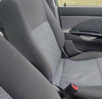 Зеленый Киа Пиканто, объемом двигателя 1.1 л и пробегом 129 тыс. км за 5200 $, фото 6 на Automoto.ua