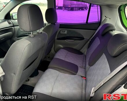 Зелений Кіа Піканто, об'ємом двигуна 1.1 л та пробігом 117 тис. км за 5750 $, фото 6 на Automoto.ua