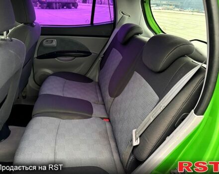 Зелений Кіа Піканто, об'ємом двигуна 1.1 л та пробігом 117 тис. км за 5750 $, фото 7 на Automoto.ua