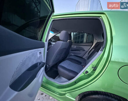 Кіа Піканто 2007 у Львові на Automoto.ua Зелений Кіа Піканто, об'ємом двигуна 1.1 л та пробігом 180 тис. км за 4250 $, фото 21 на Automoto.ua