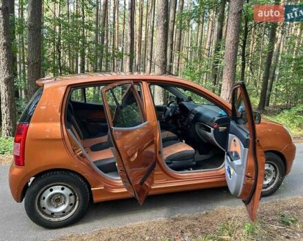 Помаранчевий Кіа Піканто, об'ємом двигуна 1.1 л та пробігом 188 тис. км за 4100 $, фото 5 на Automoto.ua