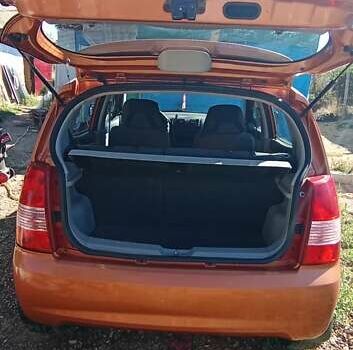 Помаранчевий Кіа Піканто, об'ємом двигуна 1 л та пробігом 190 тис. км за 4000 $, фото 4 на Automoto.ua