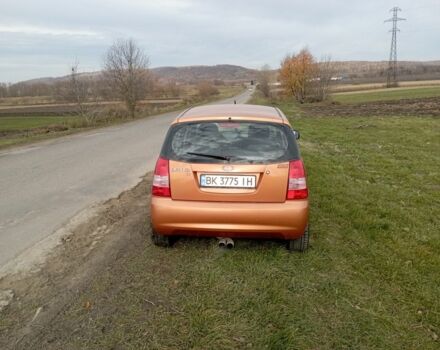 Помаранчевий Кіа Піканто, об'ємом двигуна 1.1 л та пробігом 150 тис. км за 4100 $, фото 3 на Automoto.ua