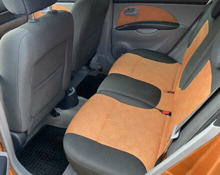 Кіа Піканто 2006 у Одесі на Automoto.ua Помаранчевий Кіа Піканто, об'ємом двигуна 1.1 л та пробігом 123 тис. км за 5200 $, фото 9 на Automoto.ua