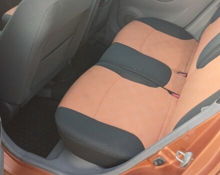 Помаранчевий Кіа Піканто, об'ємом двигуна 1.1 л та пробігом 257 тис. км за 3900 $, фото 5 на Automoto.ua