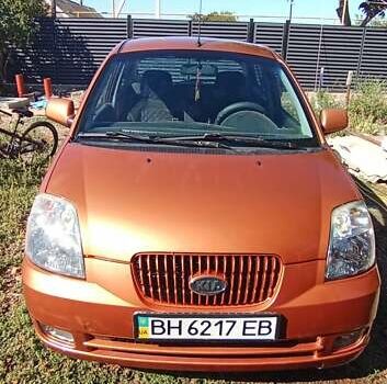 Оранжевый Киа Пиканто, объемом двигателя 1 л и пробегом 190 тыс. км за 4000 $, фото 1 на Automoto.ua