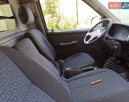 Білий Кіа Преджіо, об'ємом двигуна 2.5 л та пробігом 263 тис. км за 2000 $, фото 4 на Automoto.ua