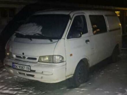 Белый Киа Преджио, объемом двигателя 2.7 л и пробегом 100 тыс. км за 1300 $, фото 1 на Automoto.ua