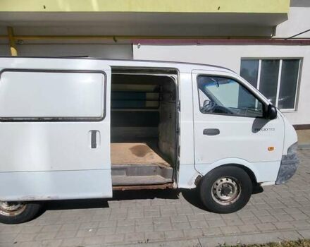 Білий Кіа Преджіо, об'ємом двигуна 2.5 л та пробігом 120 тис. км за 2200 $, фото 1 на Automoto.ua