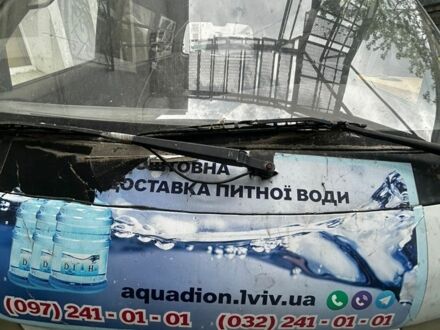 Білий Кіа Преджіо, об'ємом двигуна 2.5 л та пробігом 300 тис. км за 1200 $, фото 1 на Automoto.ua