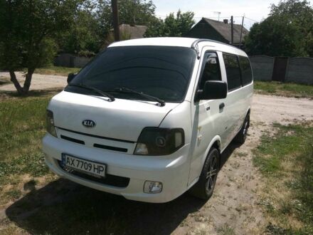 Белый Киа Преджио, объемом двигателя 2.5 л и пробегом 340 тыс. км за 3000 $, фото 1 на Automoto.ua