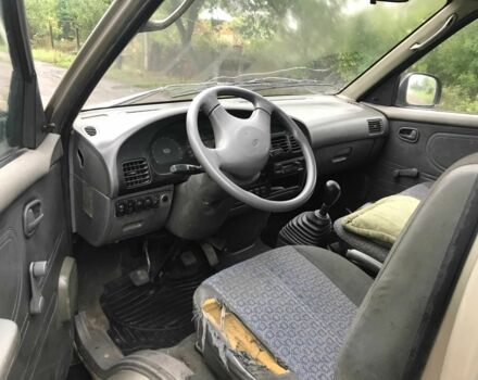 Киа Преджио 2003 в Смеле на Automoto.ua Серый Киа Преджио, объемом двигателя 2.5 л и пробегом 250 тыс. км за 2400 $, фото 2 на Automoto.ua