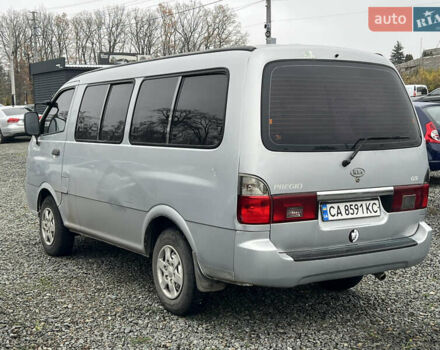 Серый Киа Преджио, объемом двигателя 2.7 л и пробегом 600 тыс. км за 5600 $, фото 3 на Automoto.ua