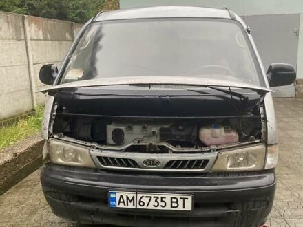 Сірий Кіа Преджіо, об'ємом двигуна 2.48 л та пробігом 200 тис. км за 2000 $, фото 1 на Automoto.ua