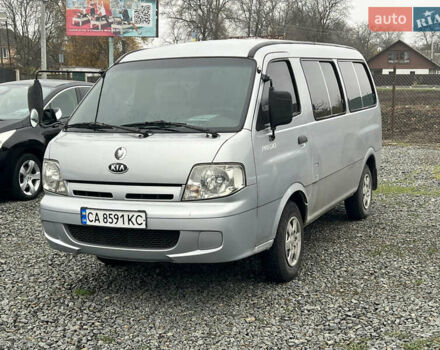 Серый Киа Преджио, объемом двигателя 2.7 л и пробегом 600 тыс. км за 5600 $, фото 1 на Automoto.ua