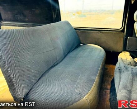 Зелений Кіа Преджіо, об'ємом двигуна 2.7 л та пробігом 320 тис. км за 1350 $, фото 5 на Automoto.ua