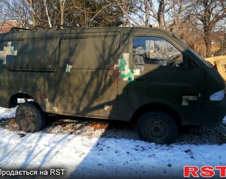 Зелений Кіа Преджіо, об'ємом двигуна 2.7 л та пробігом 270 тис. км за 1400 $, фото 1 на Automoto.ua