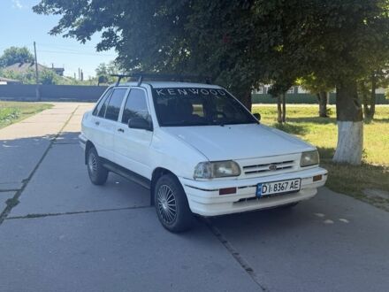 Белый Киа Прайд, объемом двигателя 1.3 л и пробегом 105 тыс. км за 750 $, фото 1 на Automoto.ua